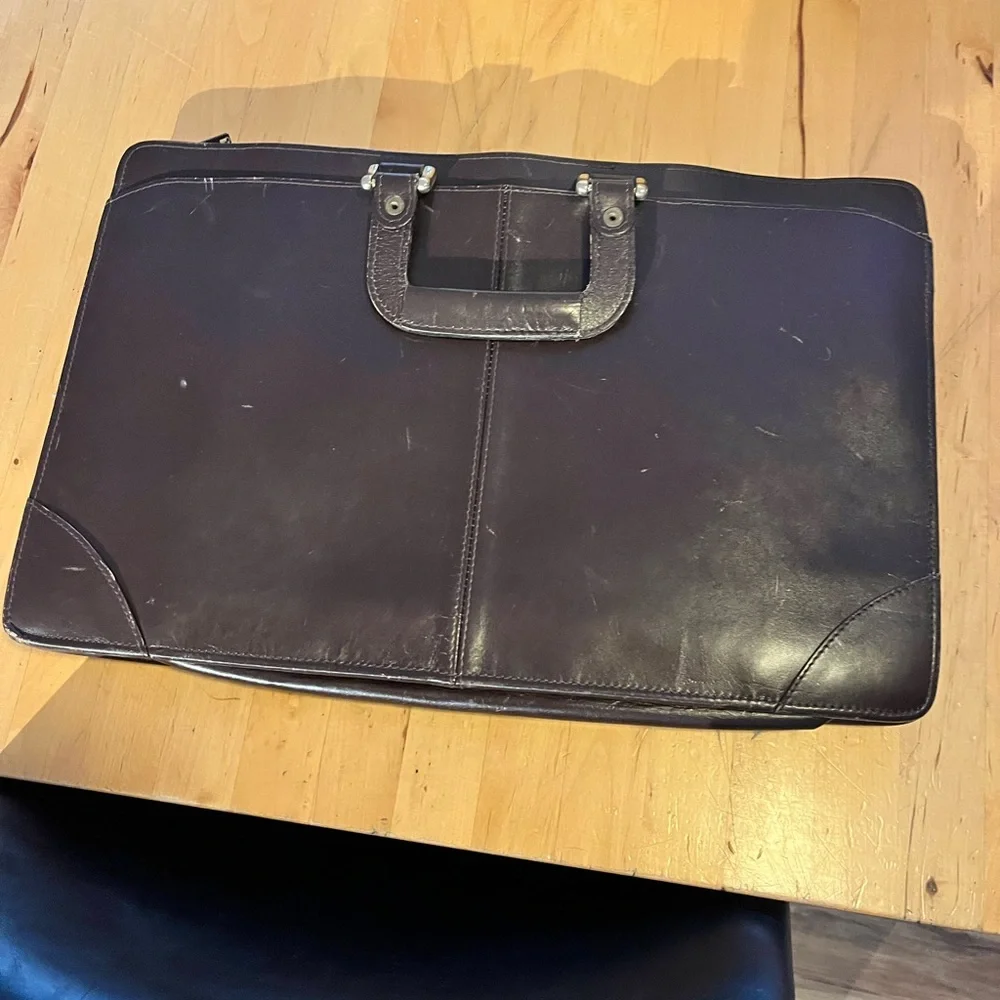 Elegant Dark Brown Leather Men's Briefcase